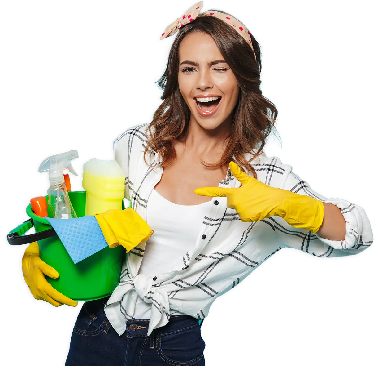 Junge Frau lächelt mit einem zwinkerndem Auge und zeigt auf Ihr Reinigungsequipment